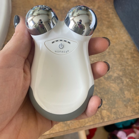 nuface Other - COPY - Nuface mini facial toning device